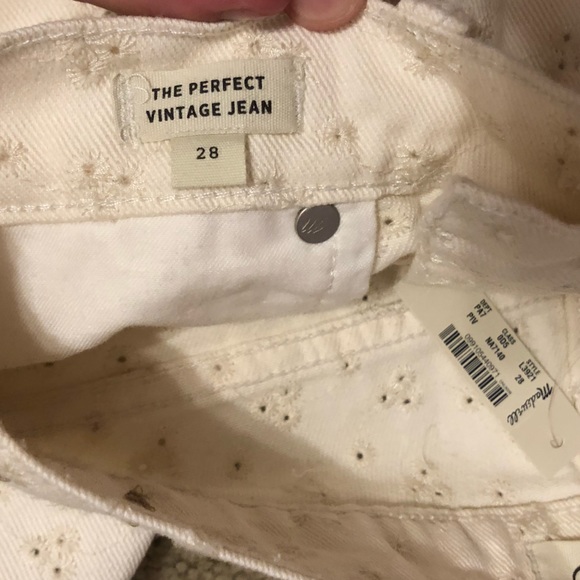madewell perfect vintage jean in cream eyelet - Picture 6 of 7